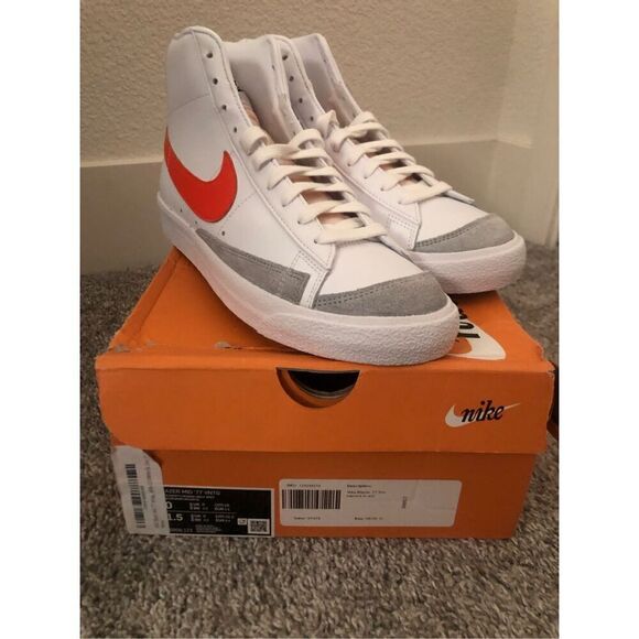 Nike Blazer Mid \'77 Vintage Men\'s Shoes Size 10/ Women’s Size 11.5 main image 5